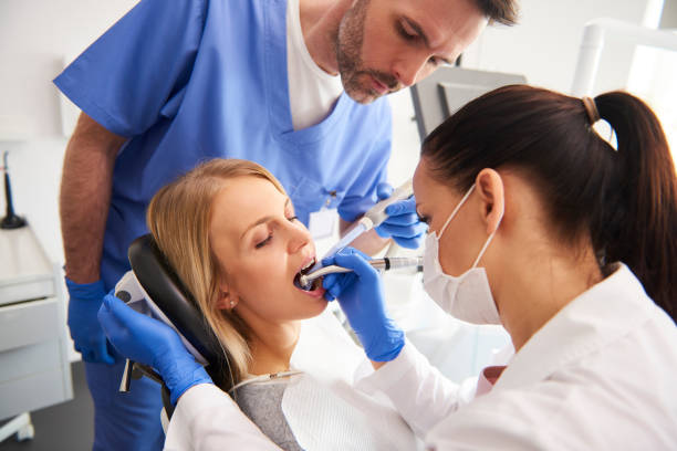 Best Emergency Dental Care  in Center Hill, FL